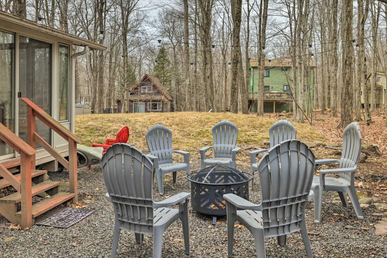 Poconos Vacation Home Walk To Locust Lake! Pocono Lake Esterno foto