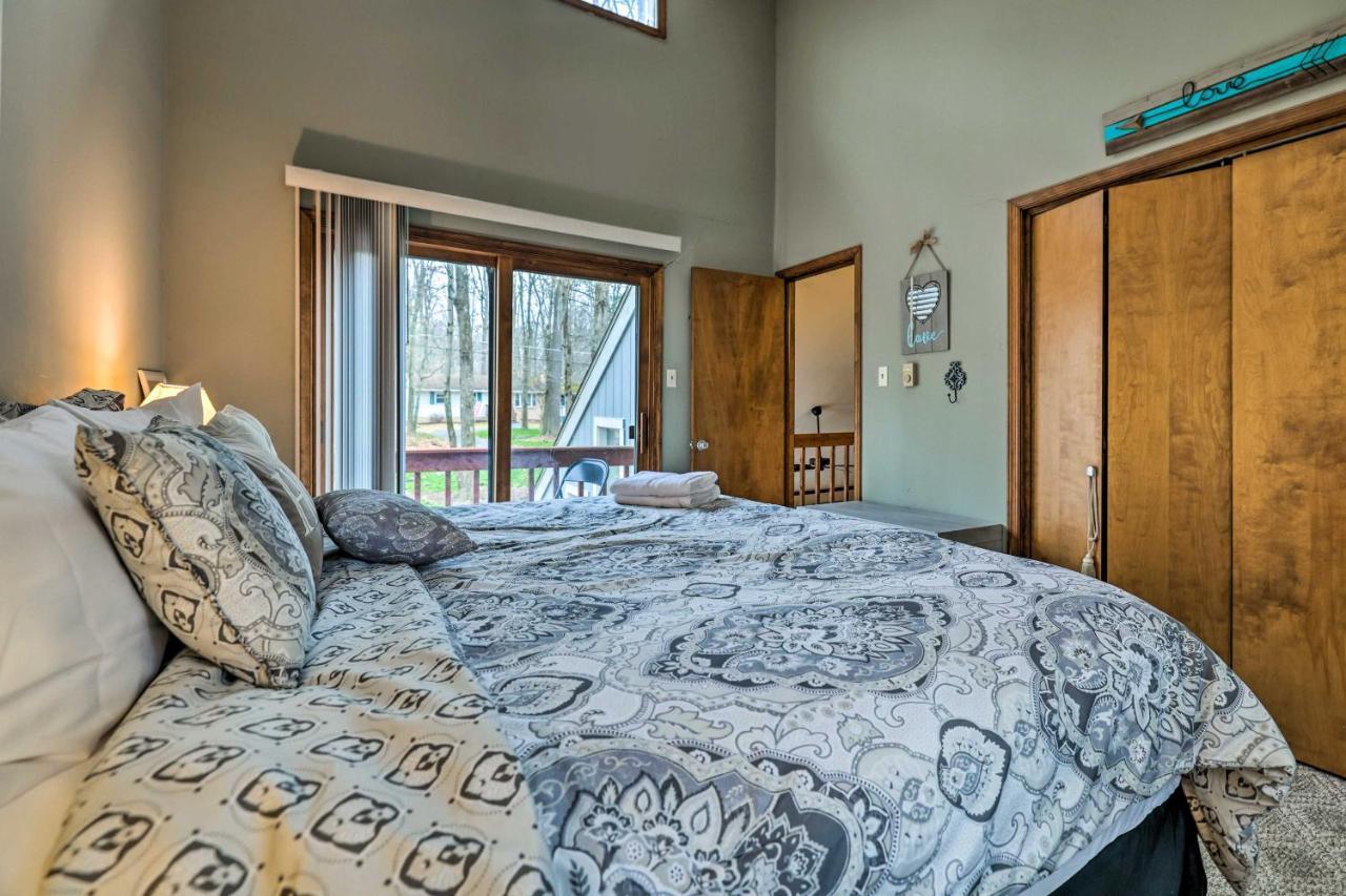 Poconos Vacation Home Walk To Locust Lake! Pocono Lake Esterno foto