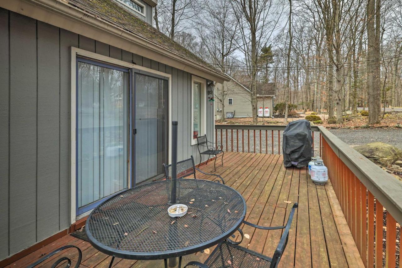 Poconos Vacation Home Walk To Locust Lake! Pocono Lake Esterno foto